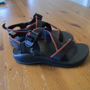Youth Chaco Chacos Size 2Y